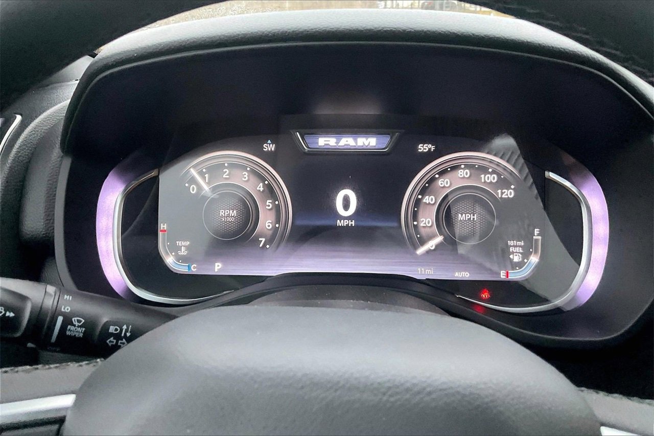 New 2026 RAM 1500 4x4 Crew Cab image 11