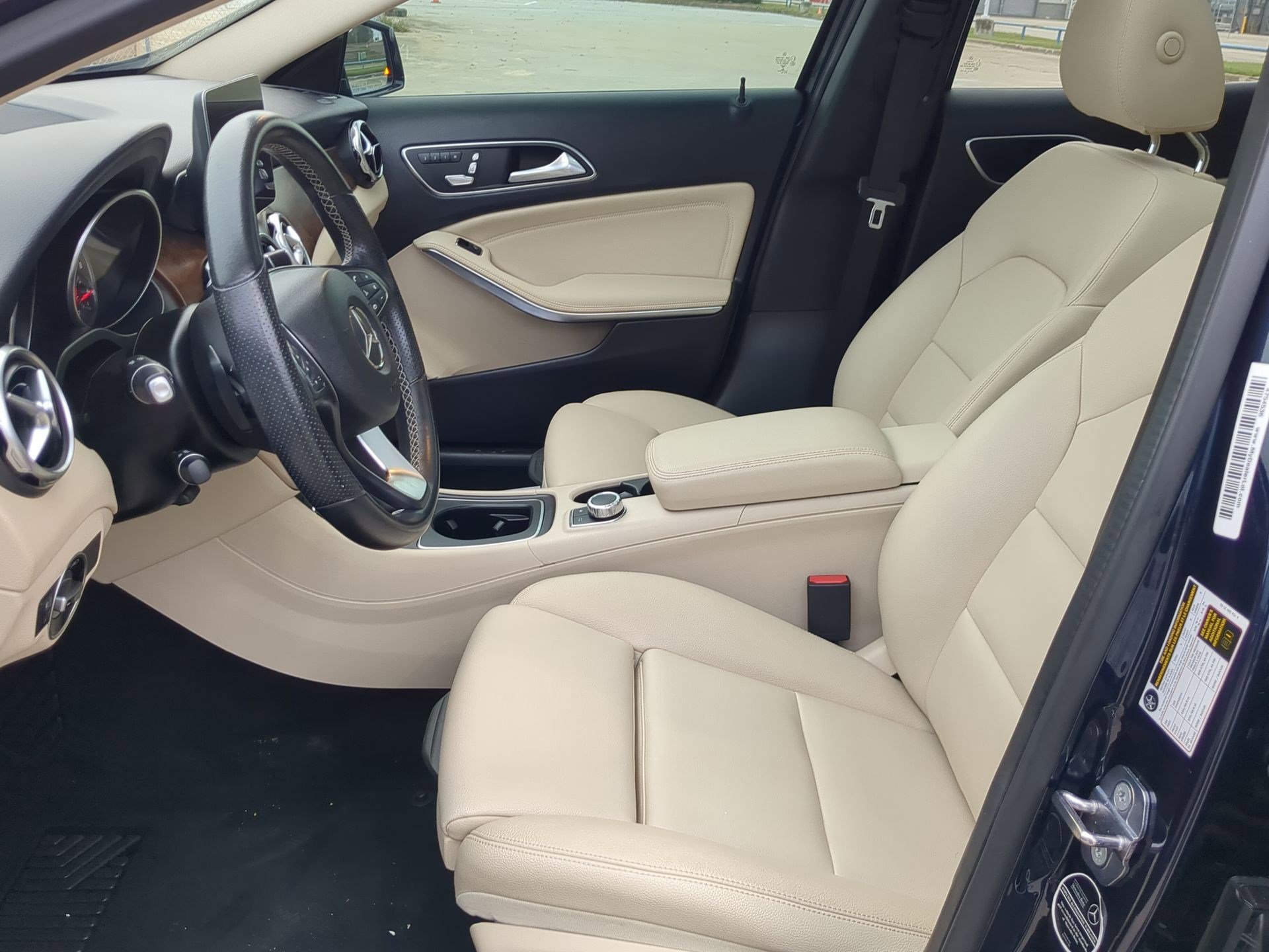 Used 2019 Mercedes-Benz GLA 250 image 15