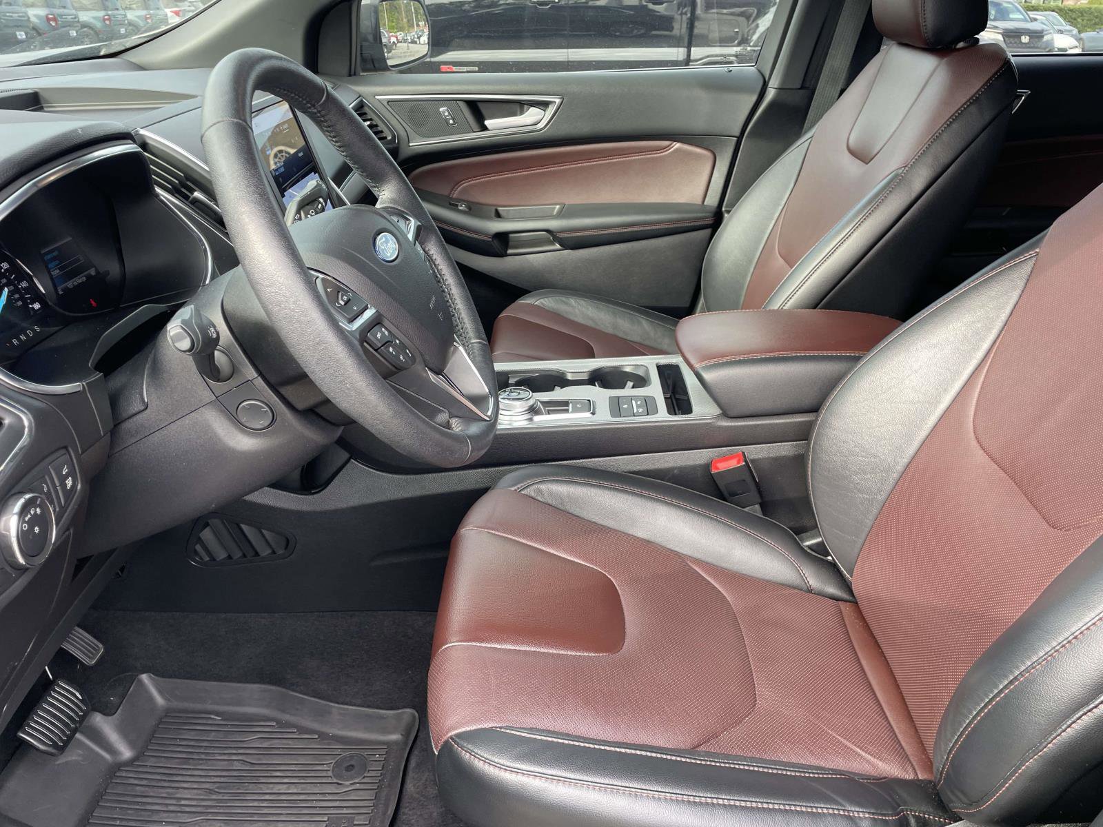 Used 2021 Ford Edge Titanium w/ Equipment Group 301A image 16