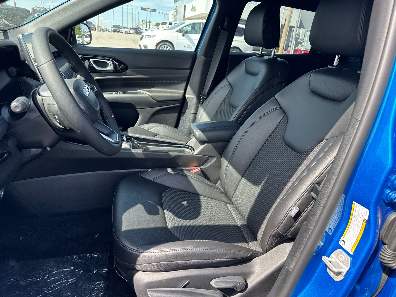 New 2026 Jeep Compass Latitude AWD/4WD image 9