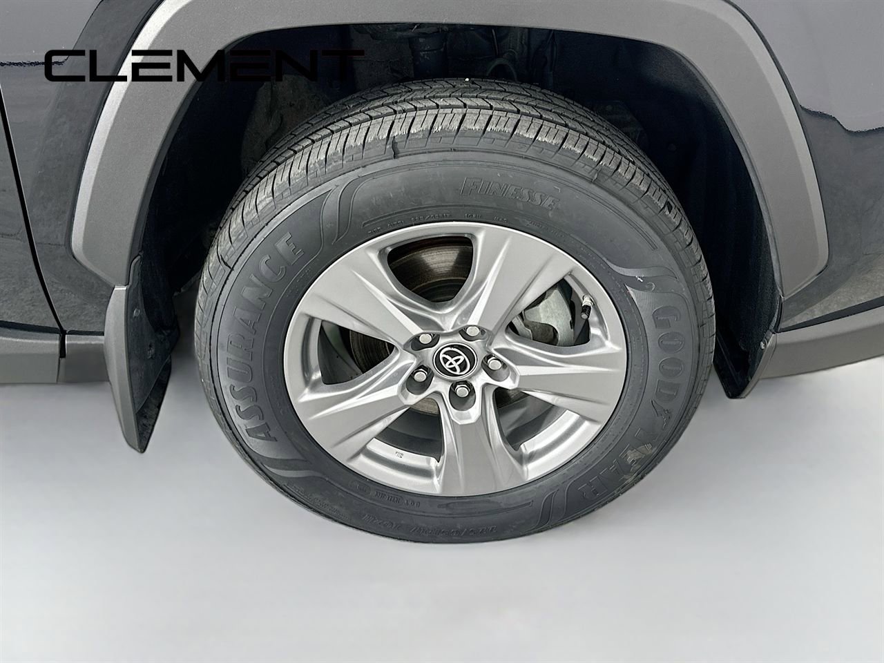 Used 2024 Toyota RAV4 LE image 34