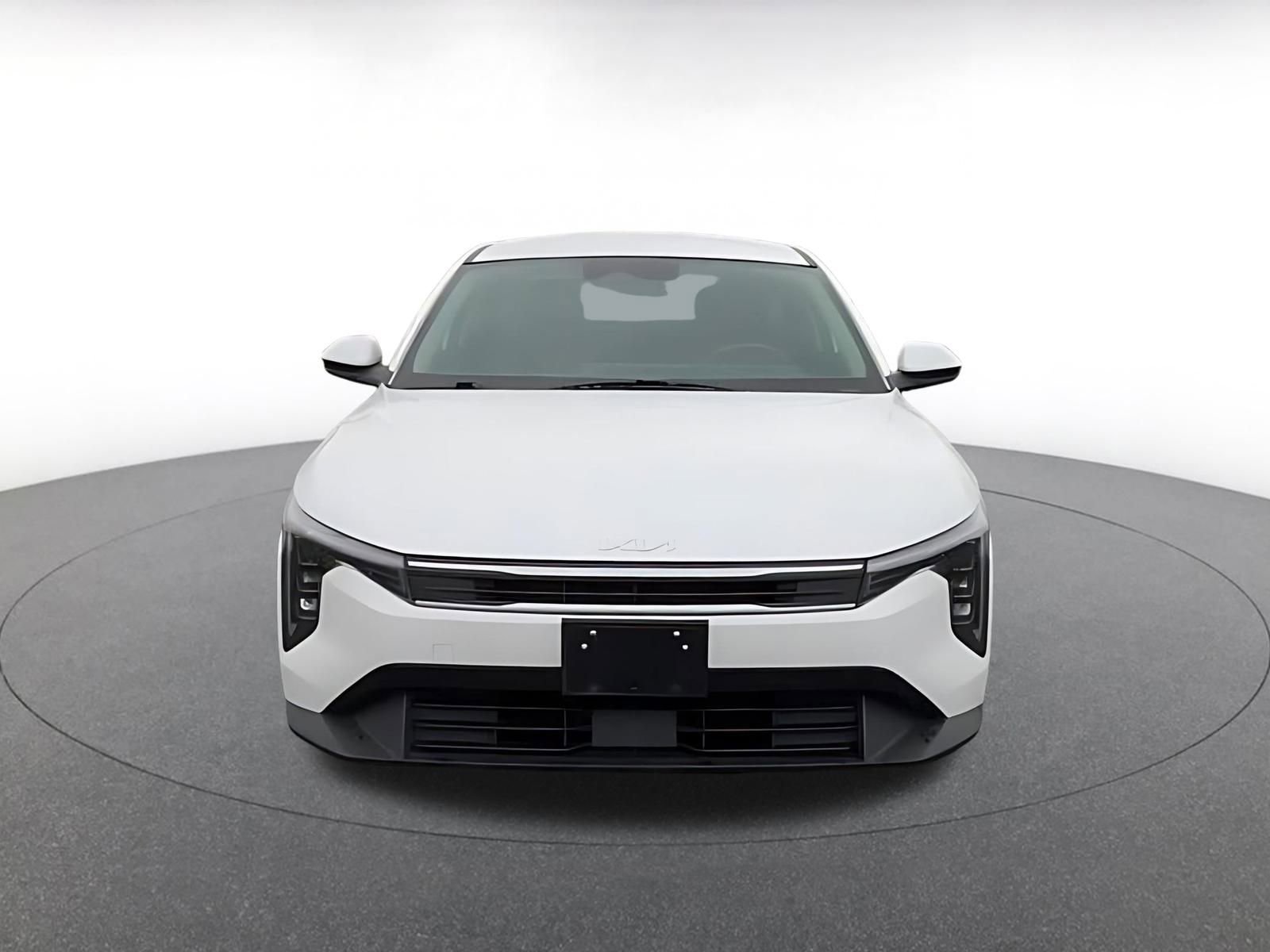 Used 2025 Kia K4 LXS image 4