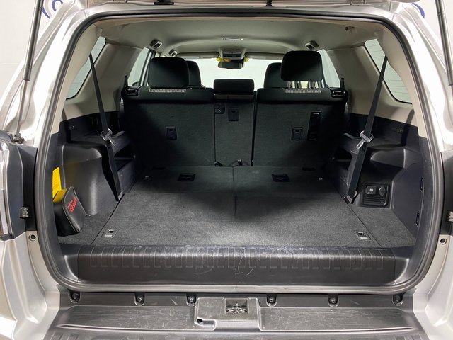 Used 2024 Toyota 4Runner SR5 image 6