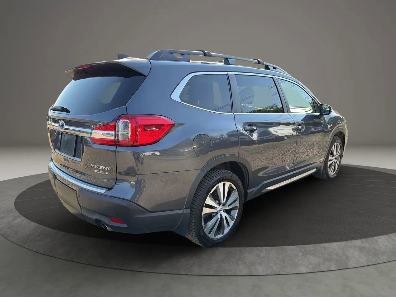 Used 2019 Subaru Ascent Limited AWD/4WD image 5