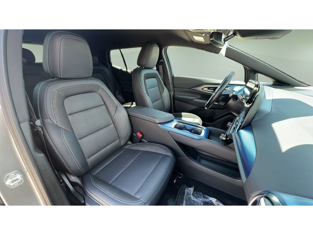 Certified 2025 Chevrolet Equinox EV LT w/ Convenience Package AWD/4WD image 32
