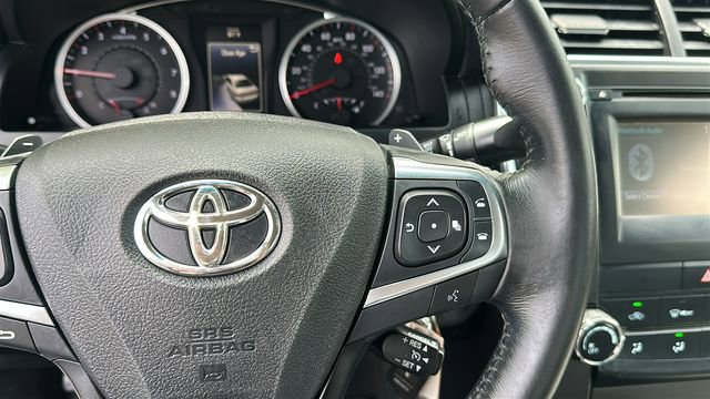 Used 2015 Toyota Camry SE FWD image 16