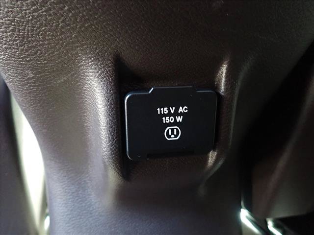 Used 2016 Jeep Cherokee Trailhawk w/ Comfort/Convenience Group AWD/4WD image 11