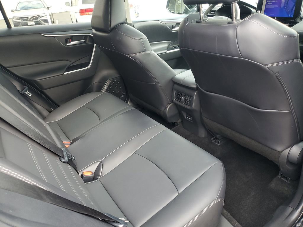 Used 2024 Toyota RAV4 XLE Premium image 32