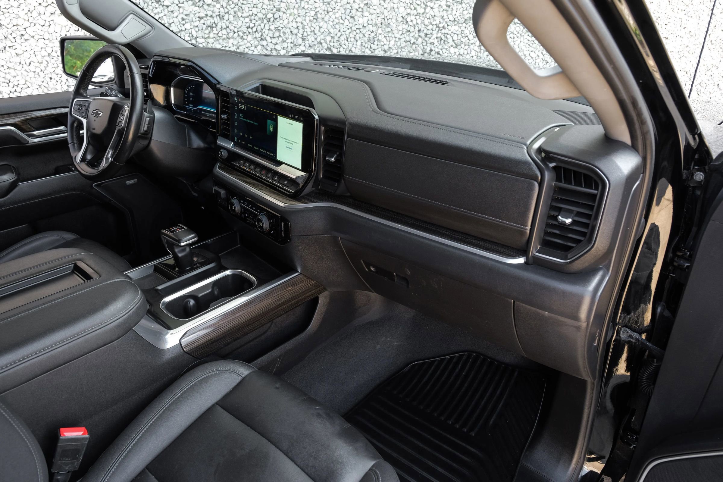 Used 2022 Chevrolet Silverado 1500 RST w/ Convenience Package II AWD/4WD image 13