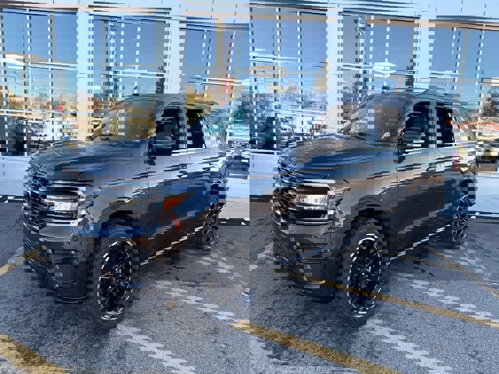 Used 2024 Ford Expedition Limited