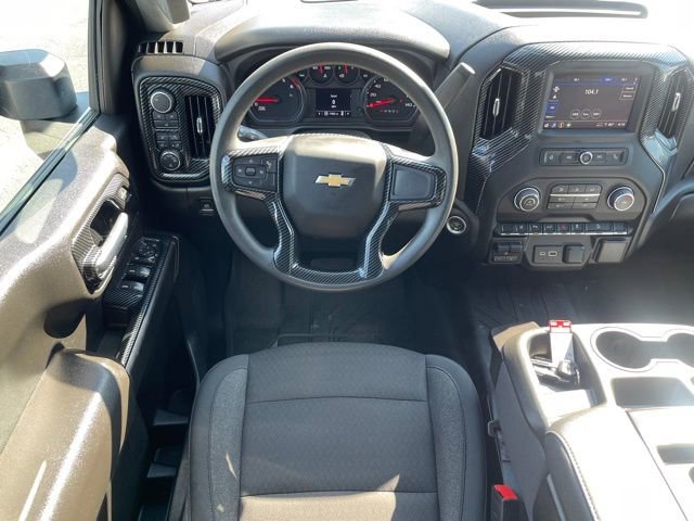 Used 2024 Chevrolet Silverado 2500 Custom w/ Custom Value Package image 6