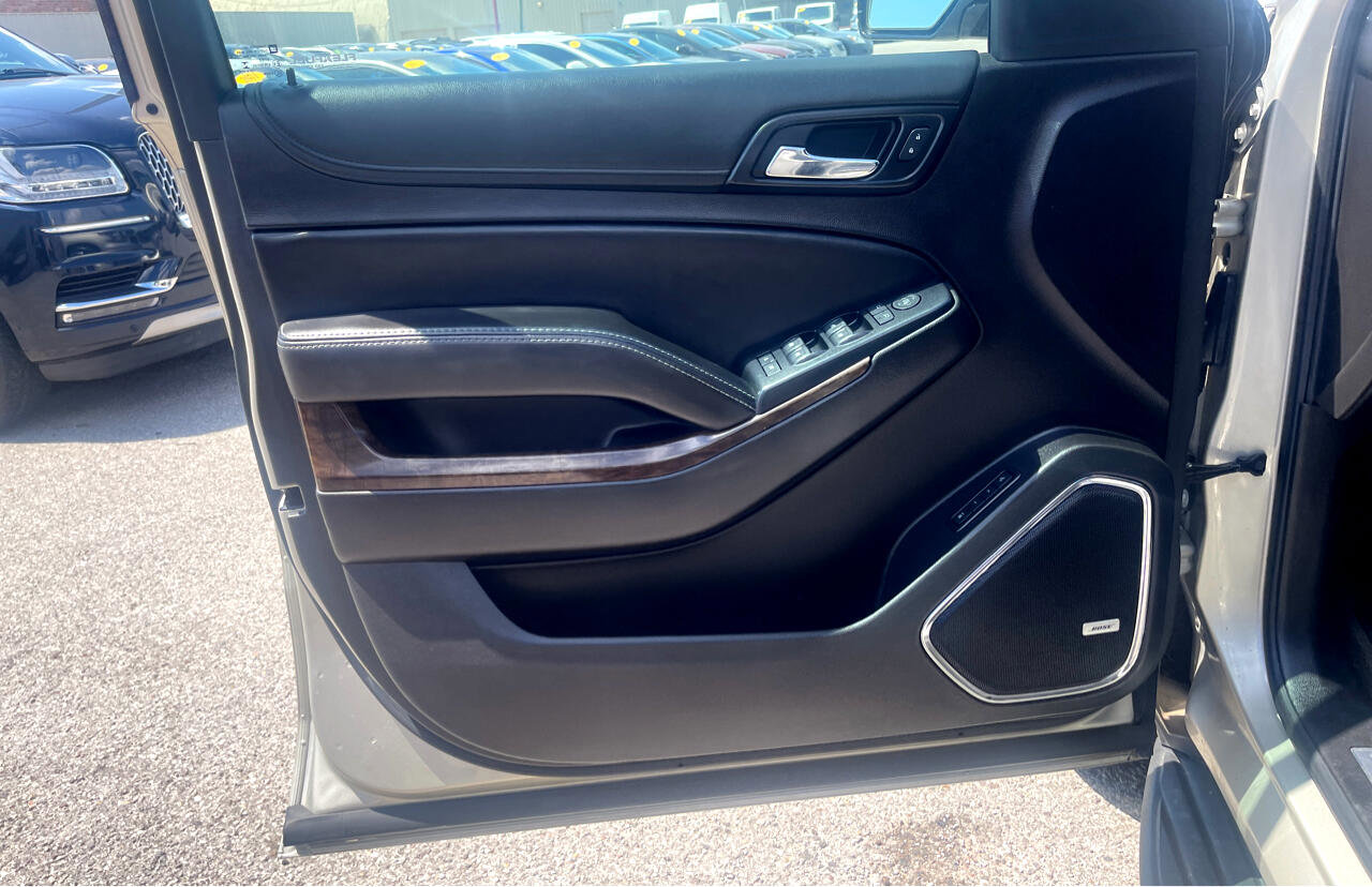 Used 2016 Chevrolet Suburban LT image 12