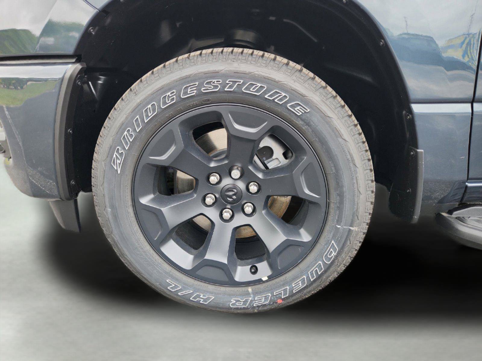 New 2026 RAM 1500 Express AWD/4WD image 10