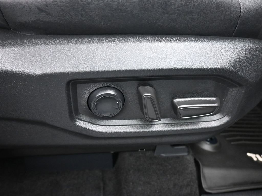 Used 2023 Toyota Tundra Platinum w/ Advanced Package AWD/4WD image 50
