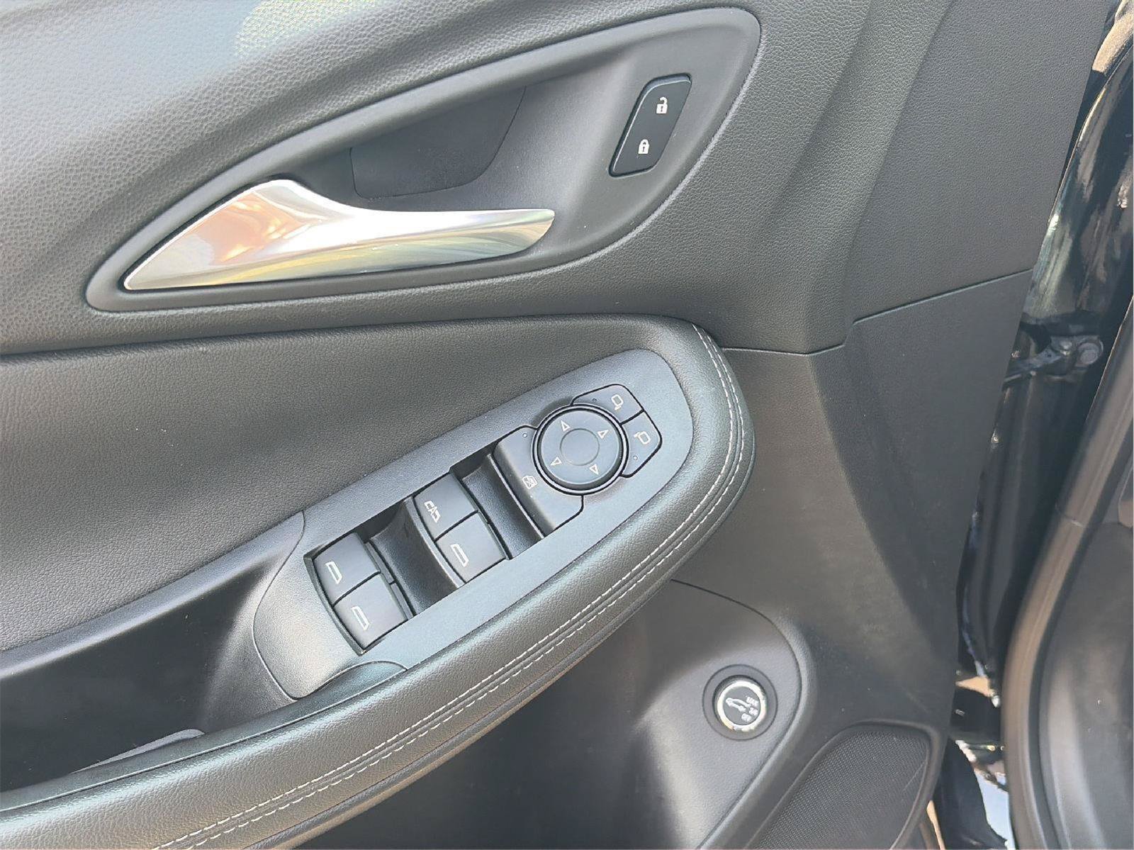 Certified 2024 Buick Encore GX Preferred w/ Comfort Package AWD/4WD image 23