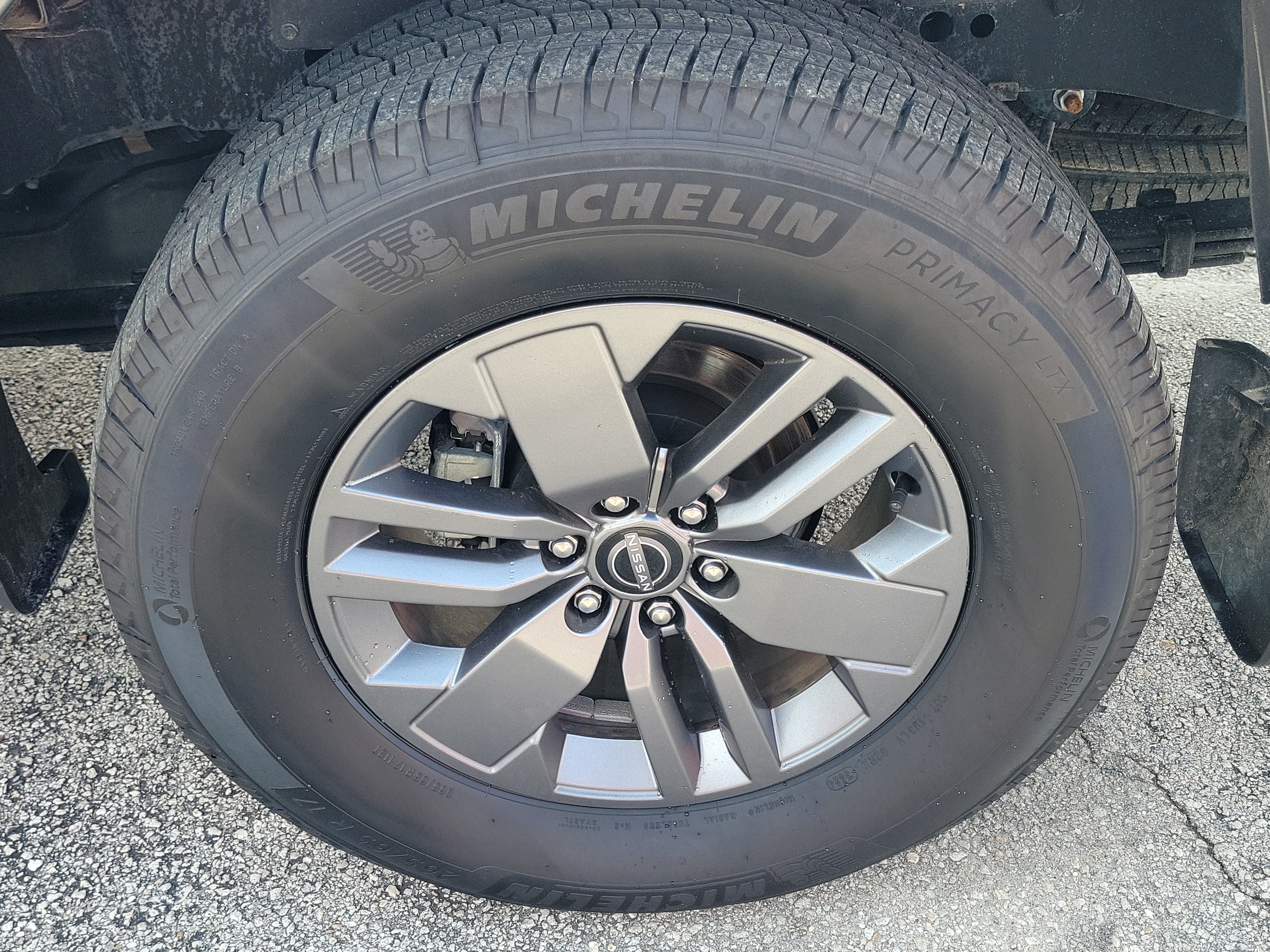 Certified 2025 Nissan Frontier SV RWD image 7