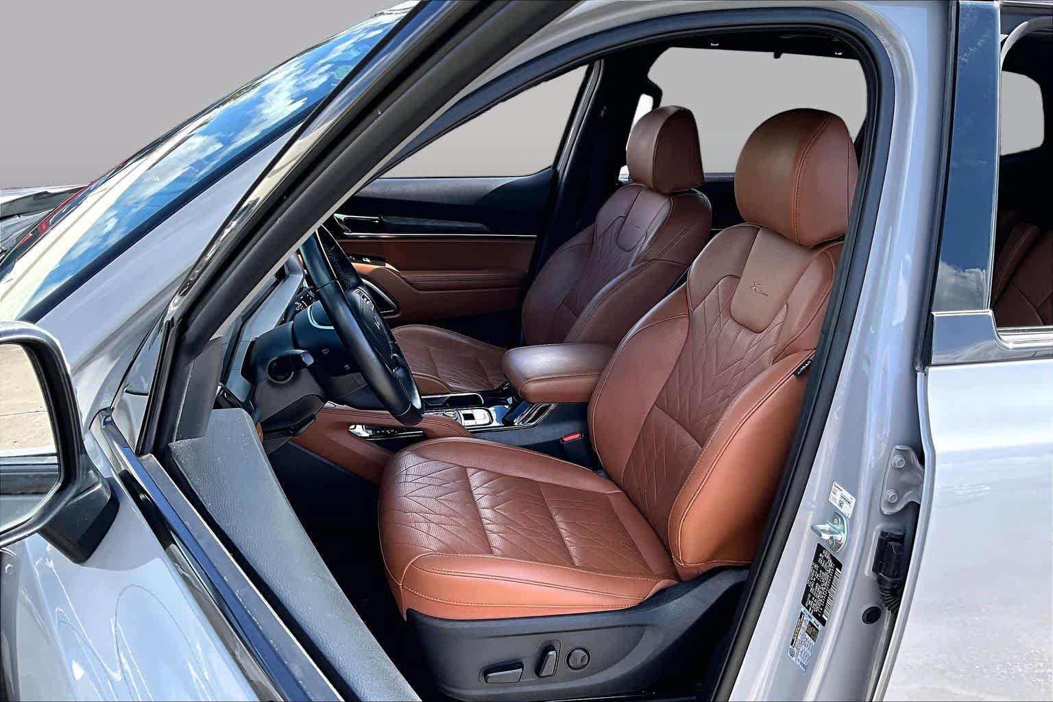 Used 2024 Kia Telluride EX X-Line AWD/4WD image 7