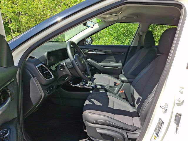 Used 2024 Kia Seltos S AWD/4WD image 14