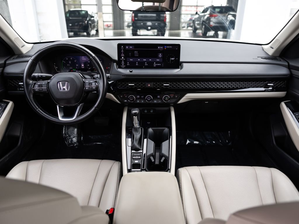 Used 2023 Honda Accord Touring image 19