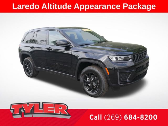 New 2026 Jeep Grand Cherokee Altitude AWD/4WD image 1