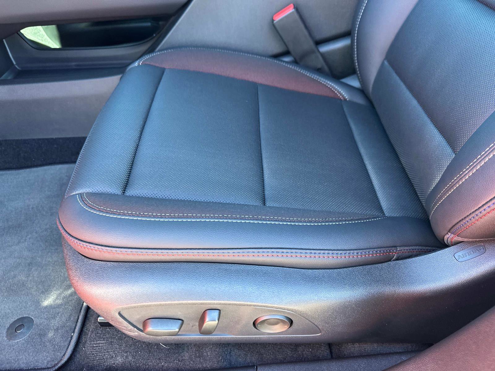 New 2025 Chevrolet Equinox EV RS w/ Active Safety Package 3 image 19