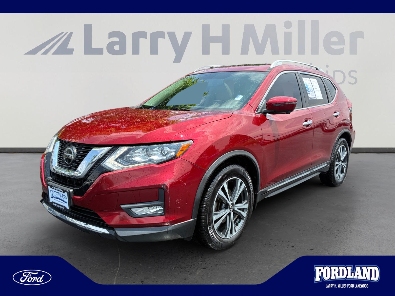 Used 2018 Nissan Rogue SL w/ Premium Package