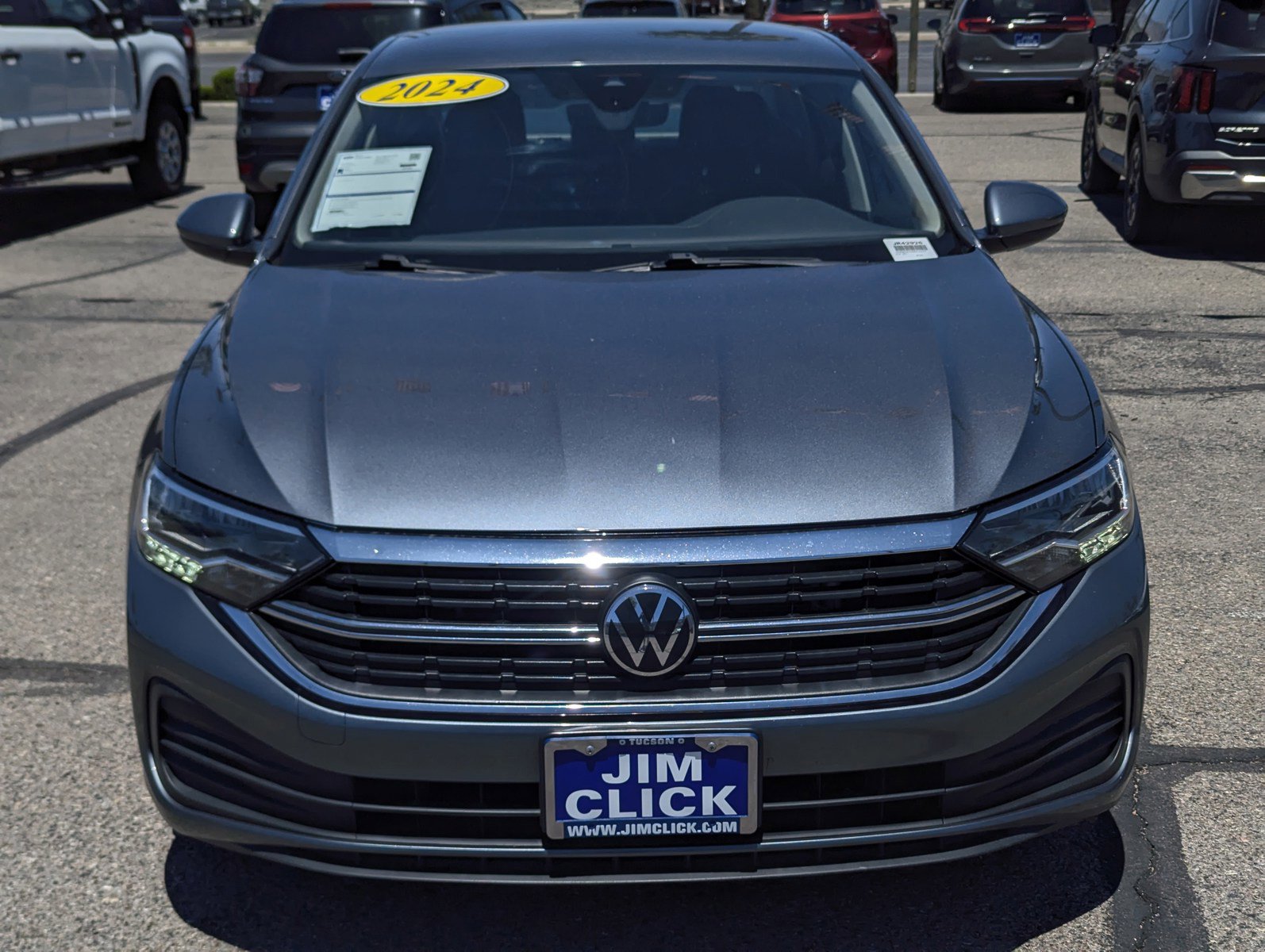 Used 2024 Volkswagen Jetta SE FWD image 6