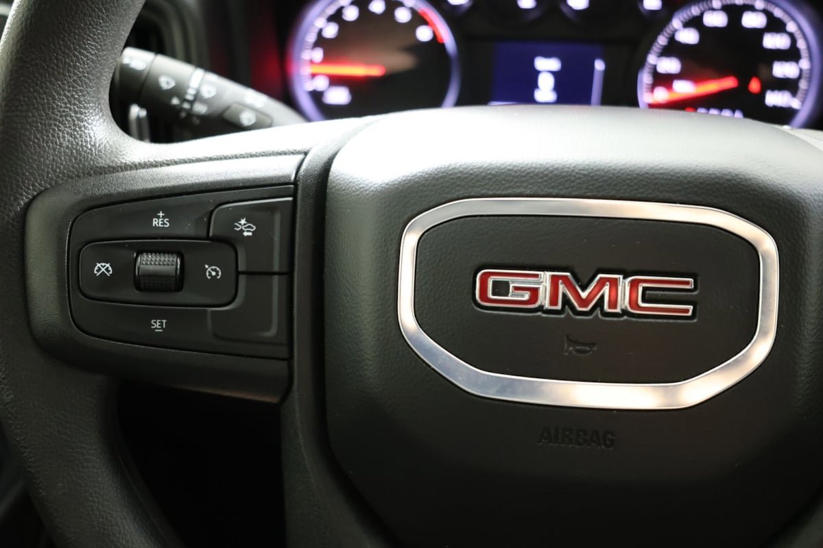Used 2024 GMC Sierra 2500 Pro w/ Convenience Package AWD/4WD image 21