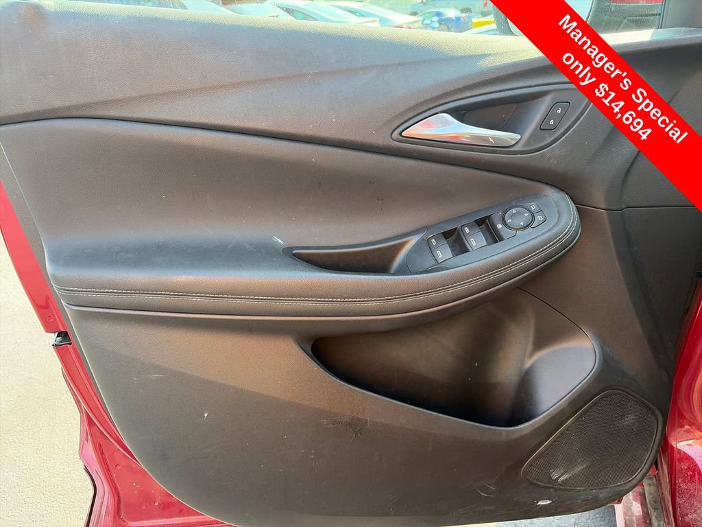 Used 2021 Buick Encore GX Preferred w/ Sport Touring Package FWD image 17