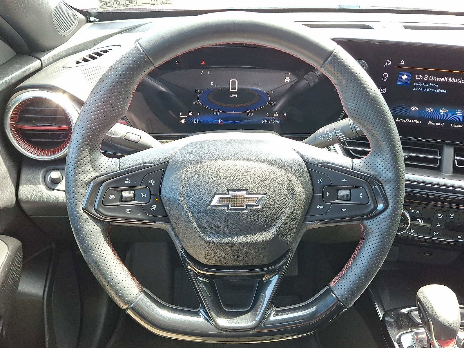 Used 2024 Chevrolet Trax RS w/ Sunroof Package FWD image 20