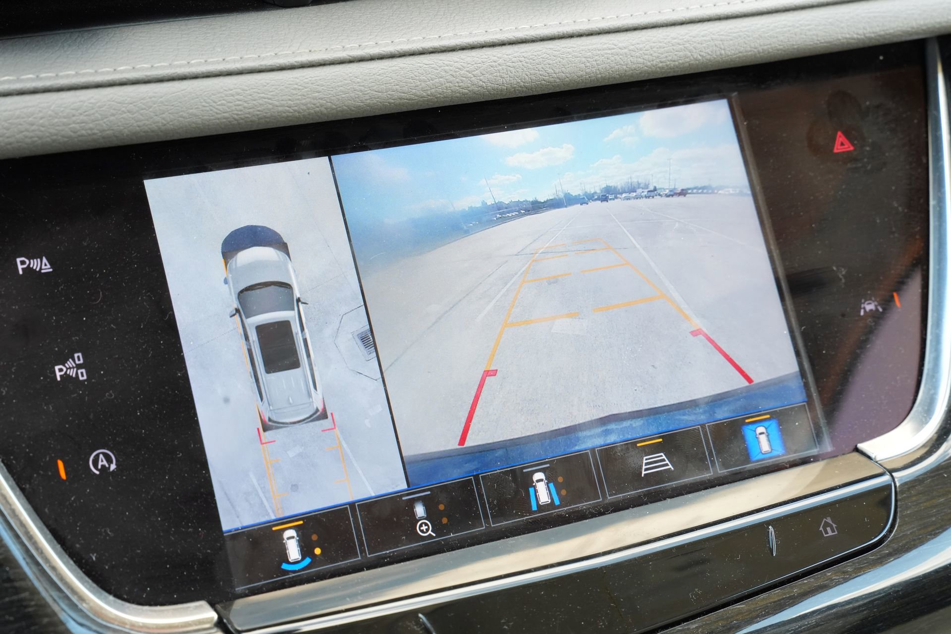 Certified 2022 Cadillac XT6 Premium Luxury w/ Technology Package image 13