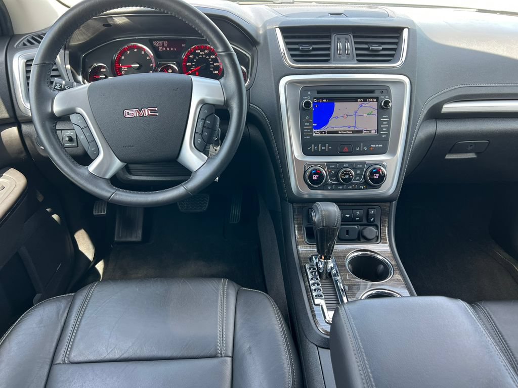 Used 2016 GMC Acadia SLT w/ Premium Edition FWD image 2