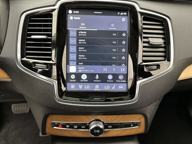 Certified 2025 Volvo XC90 T8 Plus w/ Protection Package Premier AWD/4WD image 16