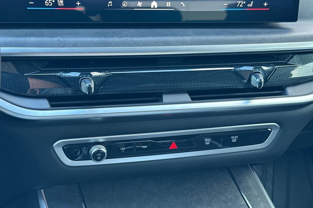 New 2026 BMW X5 sDrive40i w/ Climate Comfort Package image 24