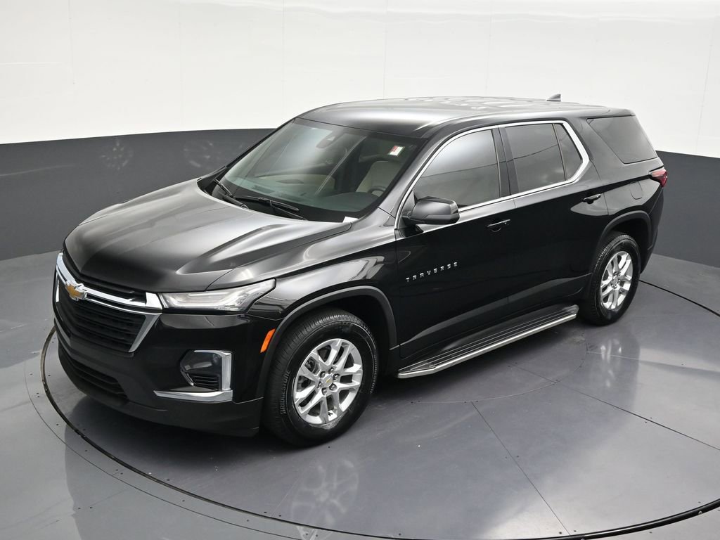 Used 2023 Chevrolet Traverse LS image 22