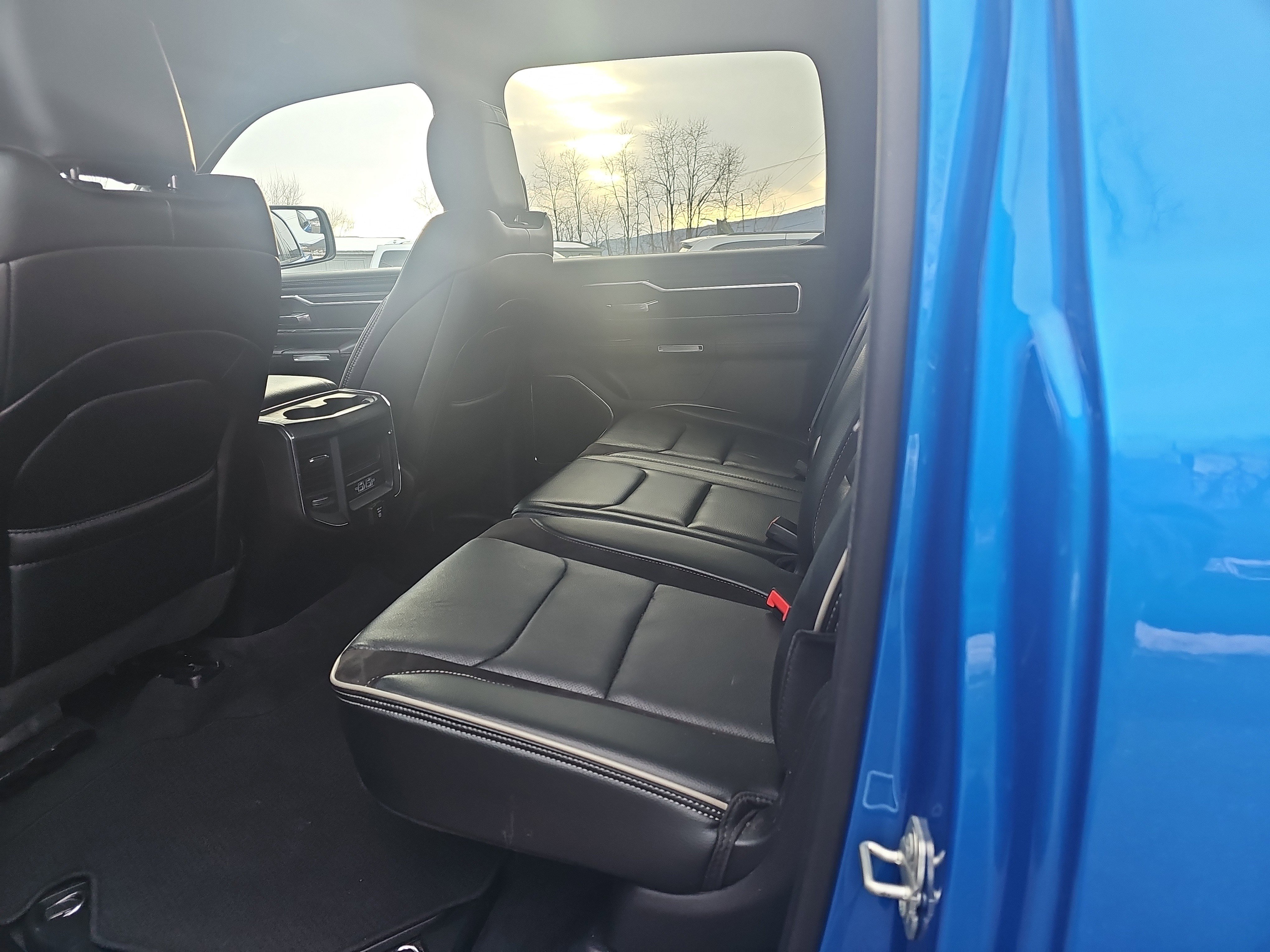 Used 2024 RAM 1500 Laramie image 13