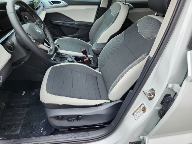 New 2026 Volkswagen Taos SE AWD/4WD image 11
