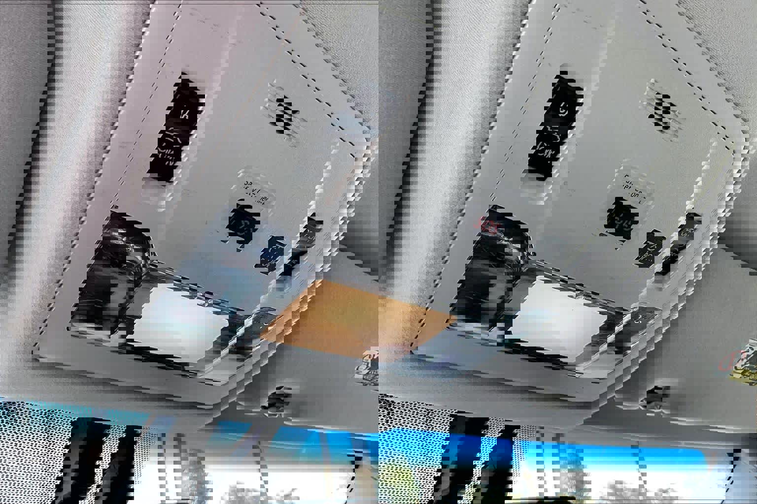 Used 2016 Lexus ES 350 w/ Navigation System Package image 33