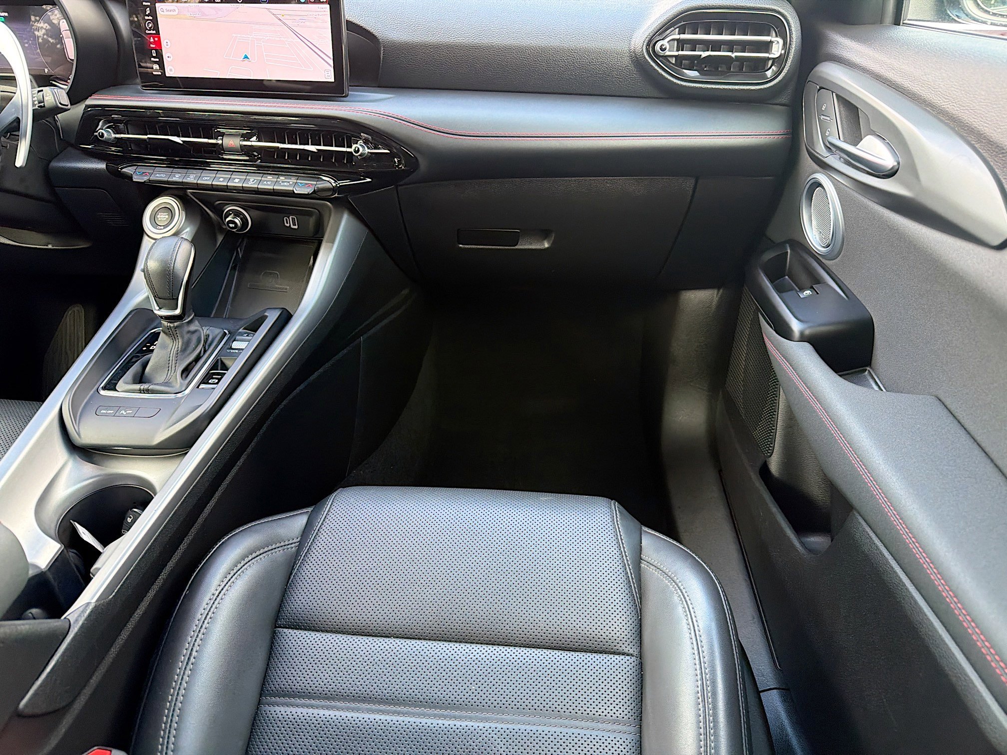 Used 2024 Dodge Hornet R/T Plus w/ R/T Blacktop Package image 19