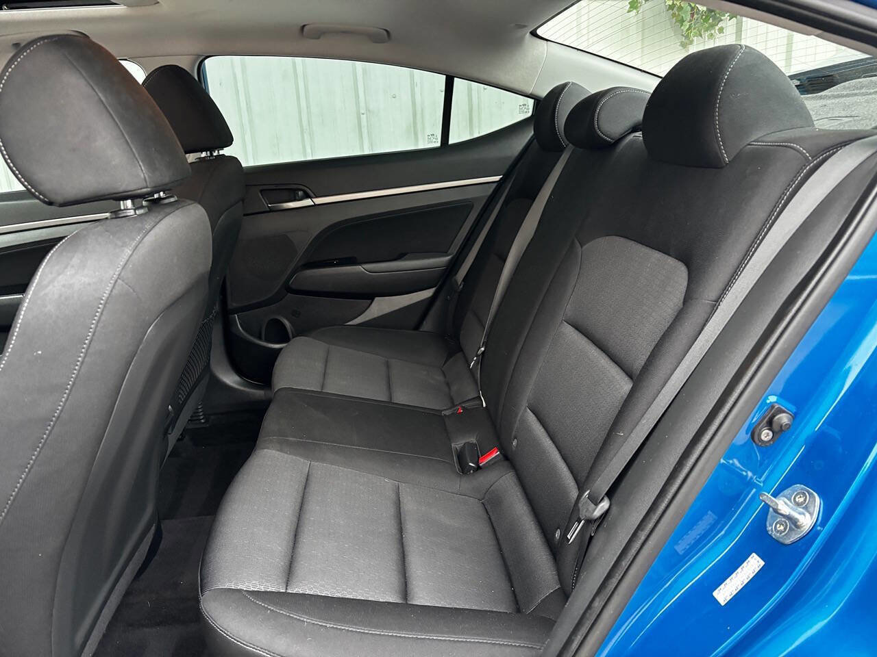 Used 2017 Hyundai Elantra Value Edition image 19