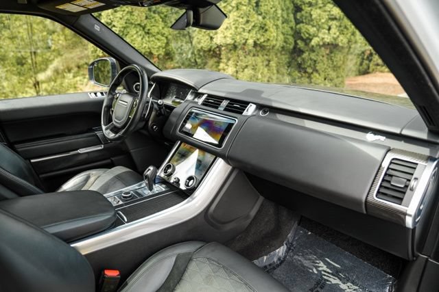 Used 2019 Land Rover Range Rover Sport SVR AWD/4WD image 28