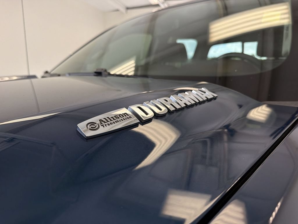 Used 2016 Chevrolet Silverado 2500 High Country w/ Duramax Plus Package AWD/4WD image 32