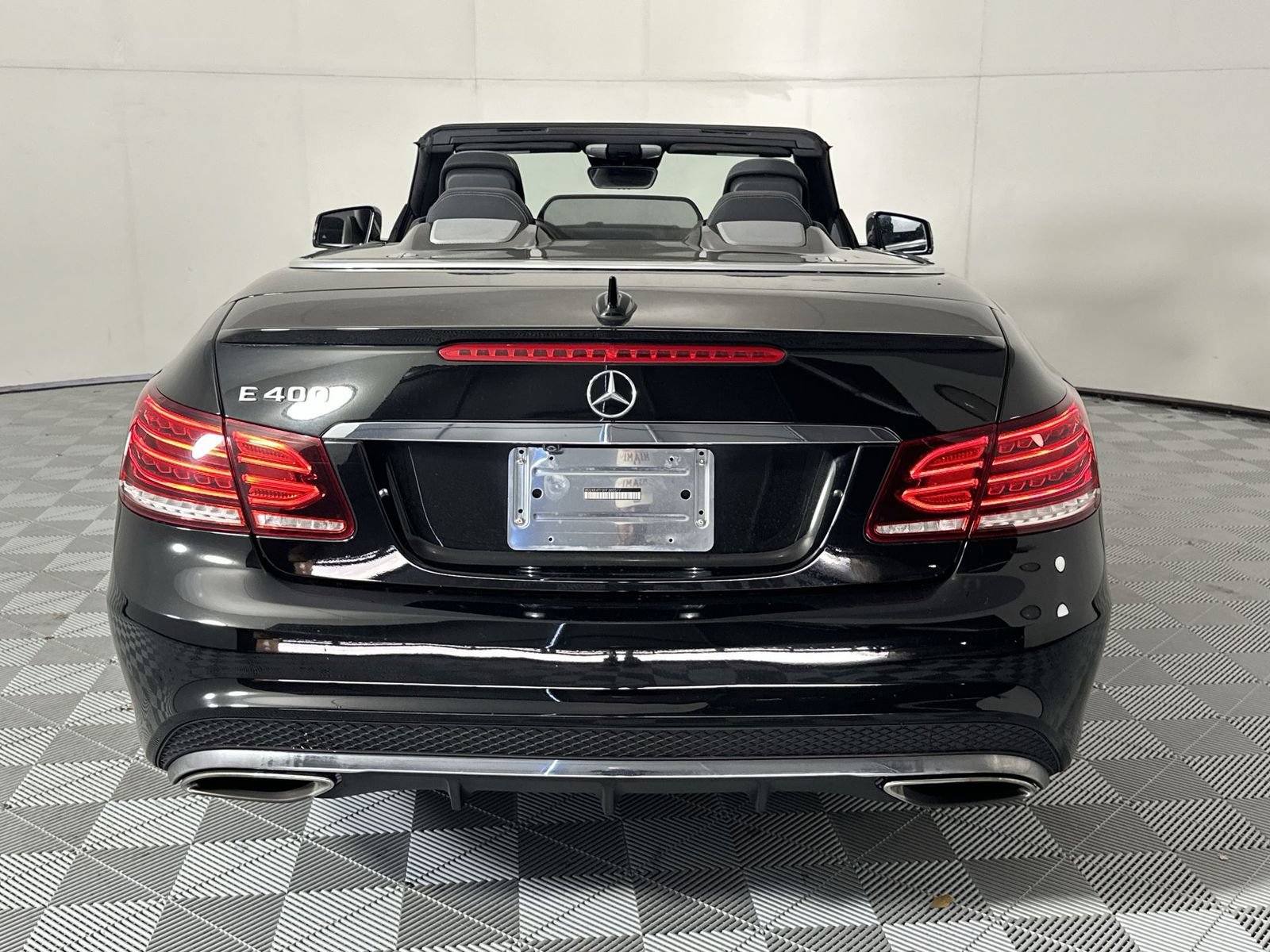 Used 2017 Mercedes-Benz E 400 Cabriolet w/ Premium 2 Package image 7