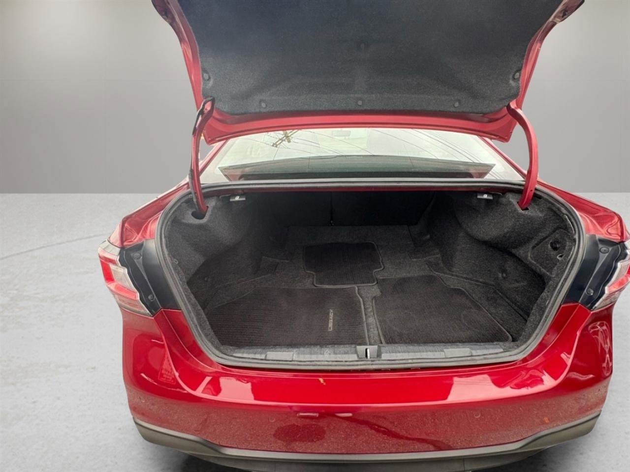 Used 2020 Subaru Legacy Limited image 39