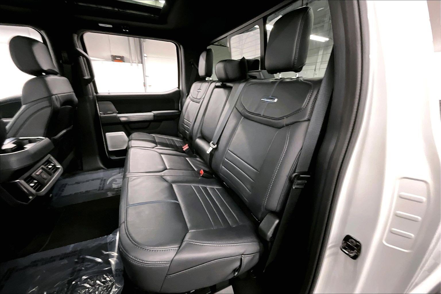 Used 2025 Ford F350 Platinum AWD/4WD image 26
