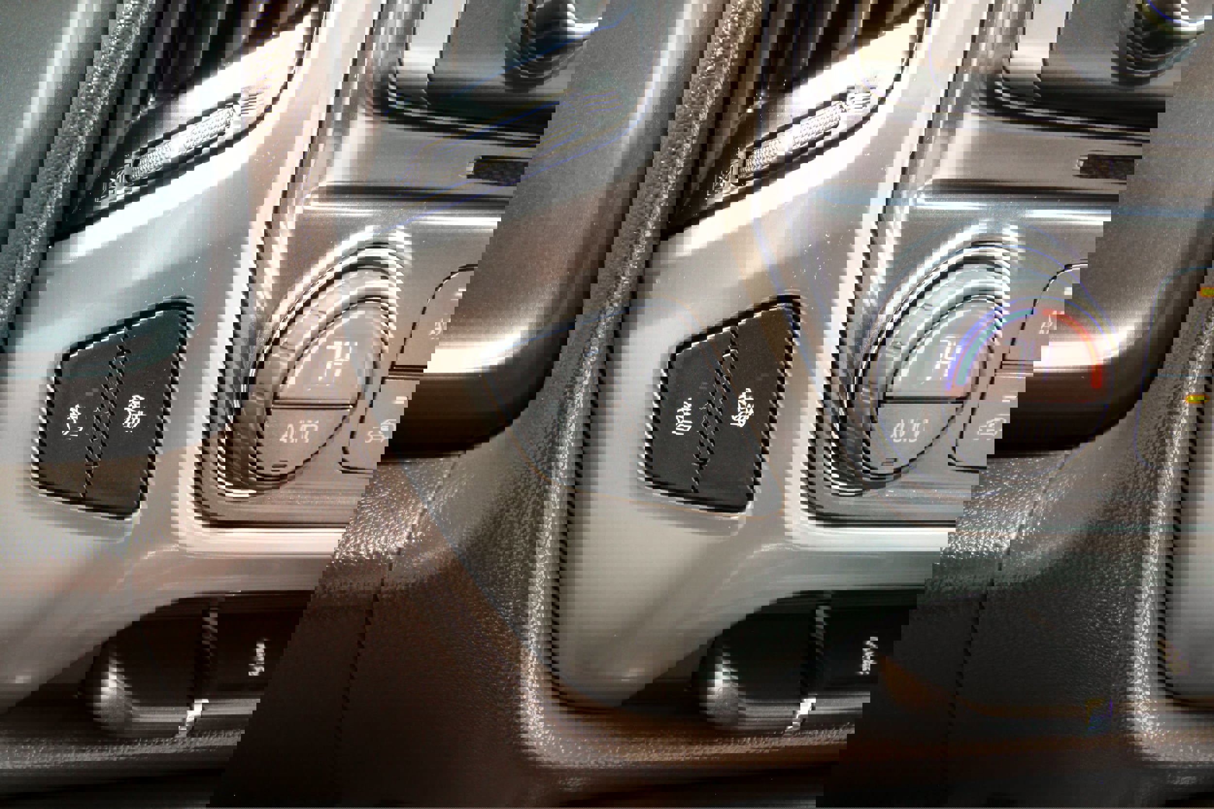 Used 2018 Chevrolet Silverado 1500 LT w/ Texas Edition image 32