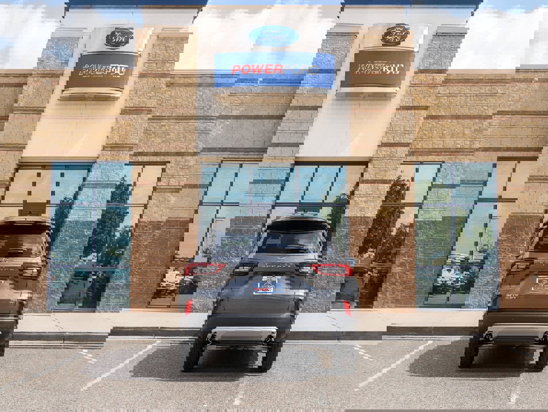 New 2025 Ford Escape ST-Line Elite w/ Tech Pack #2 image 7