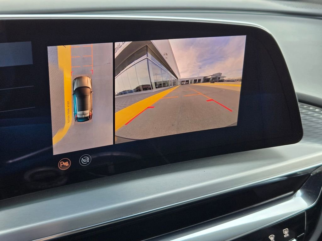 Certified 2025 Cadillac Lyriq Luxury w/ LPO, Floor Liner Package image 19