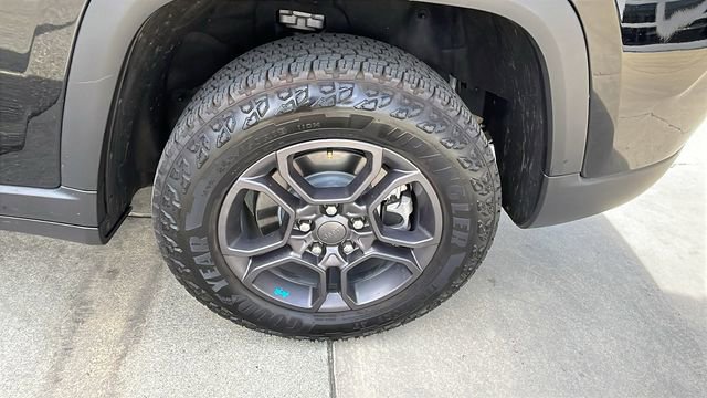 Used 2023 Jeep Grand Cherokee Trailhawk image 34