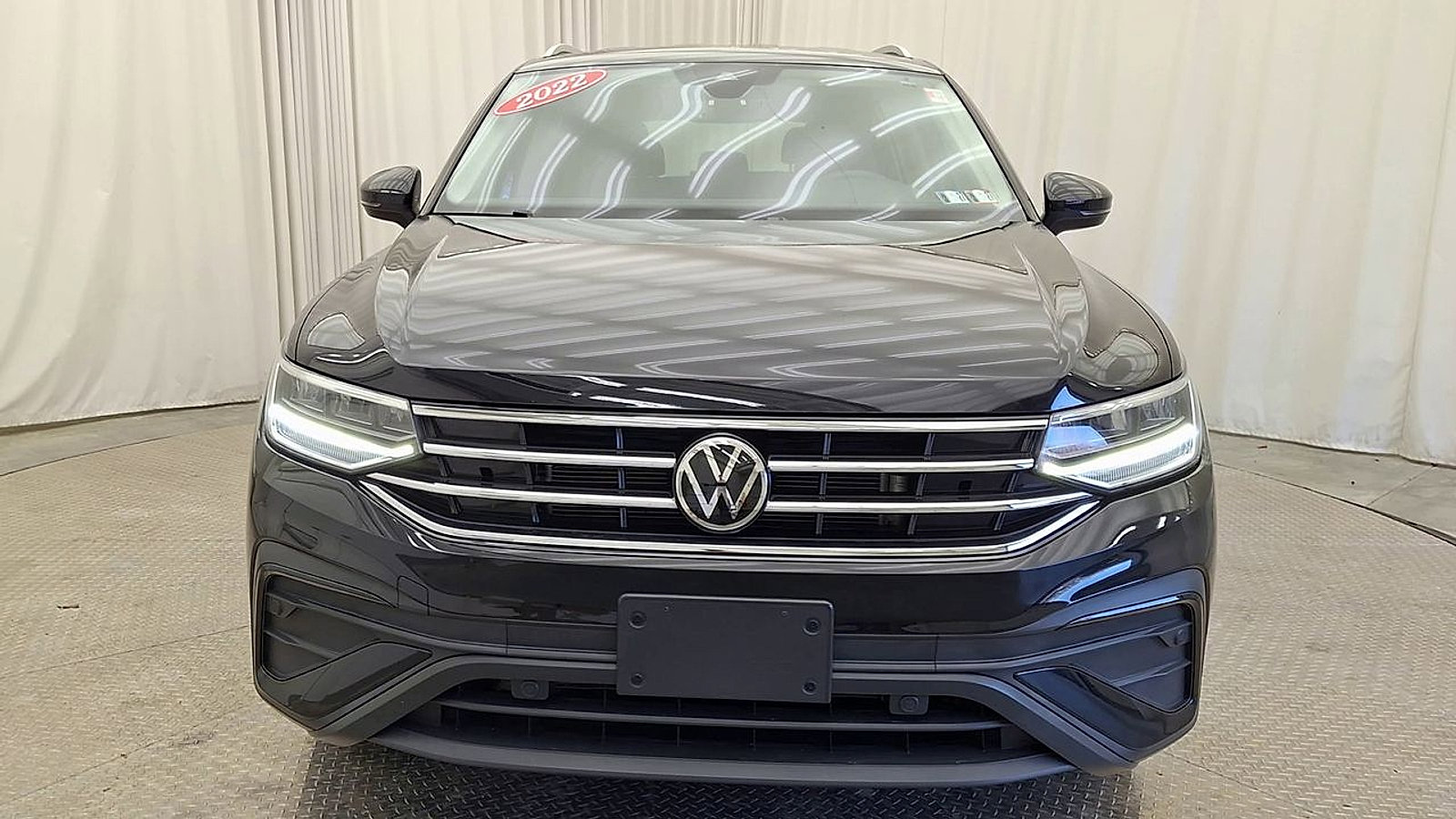 Used 2022 Volkswagen Tiguan SE image 6